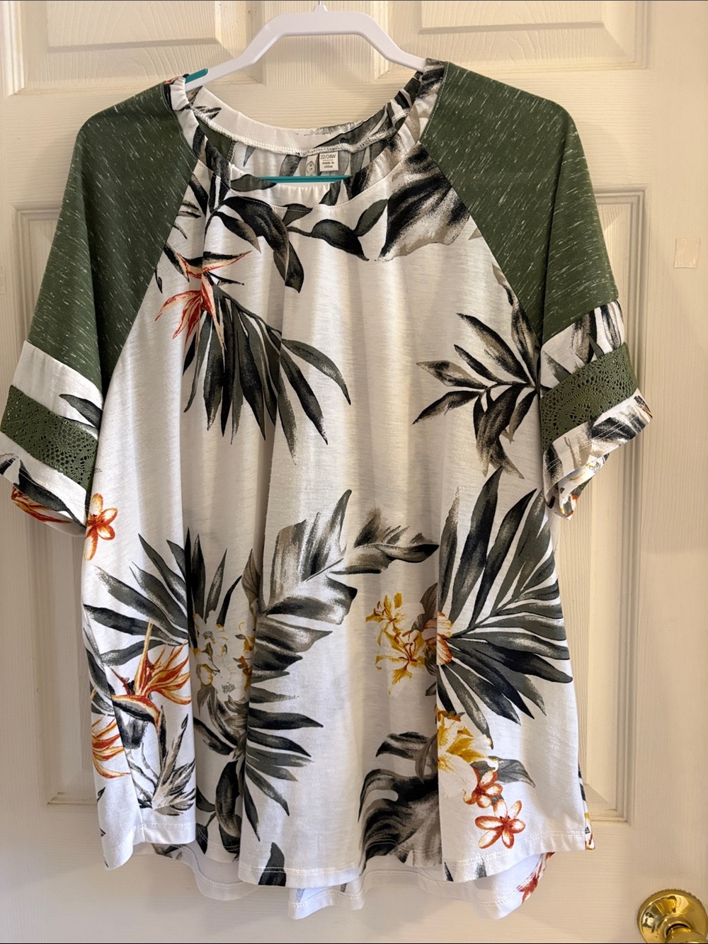 Cato White Tropical Leaf Raglan Sleeve Top with Olive Green Accents
